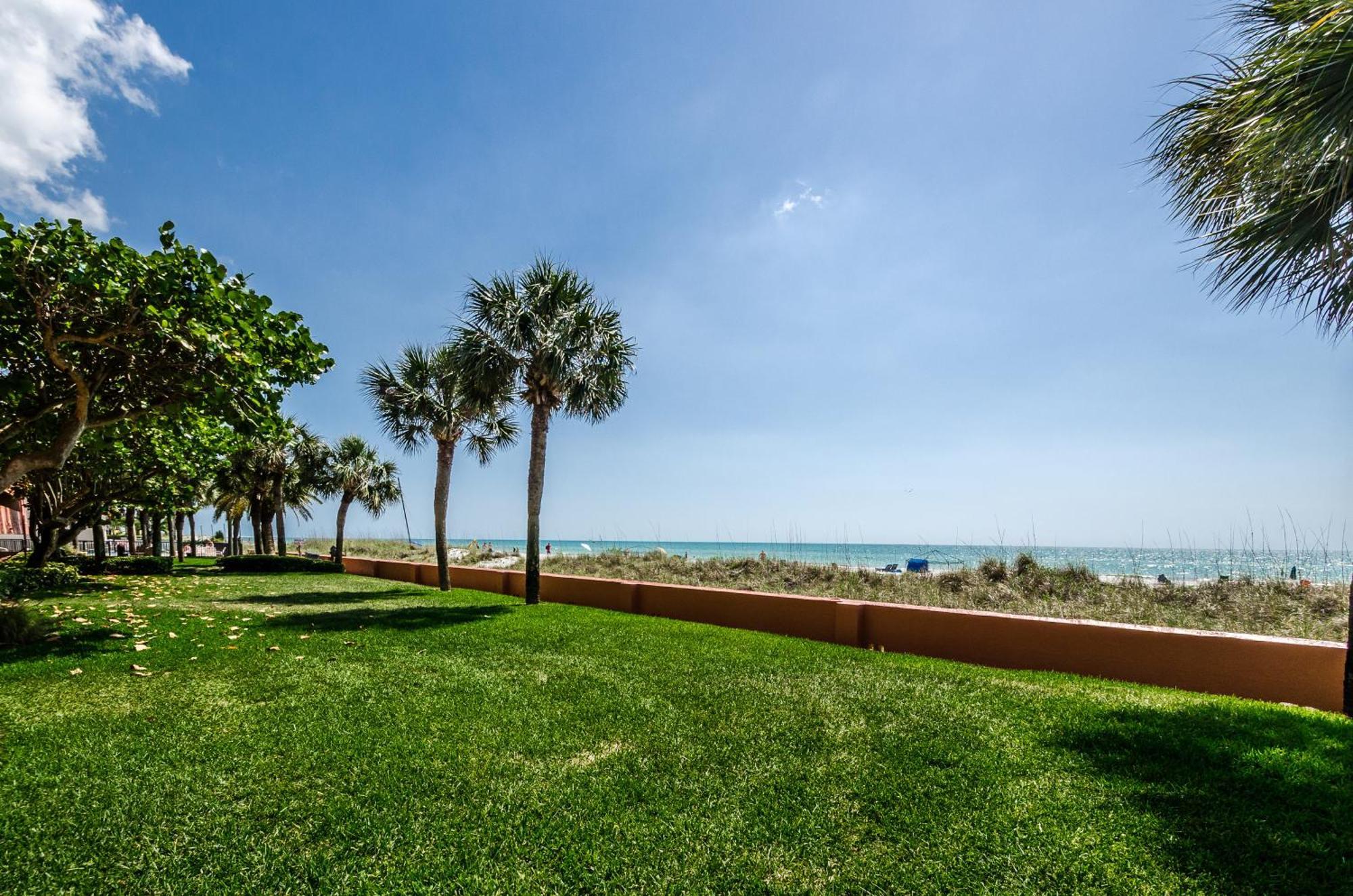 The Rose Aparthotel Clearwater Beach Exterior photo