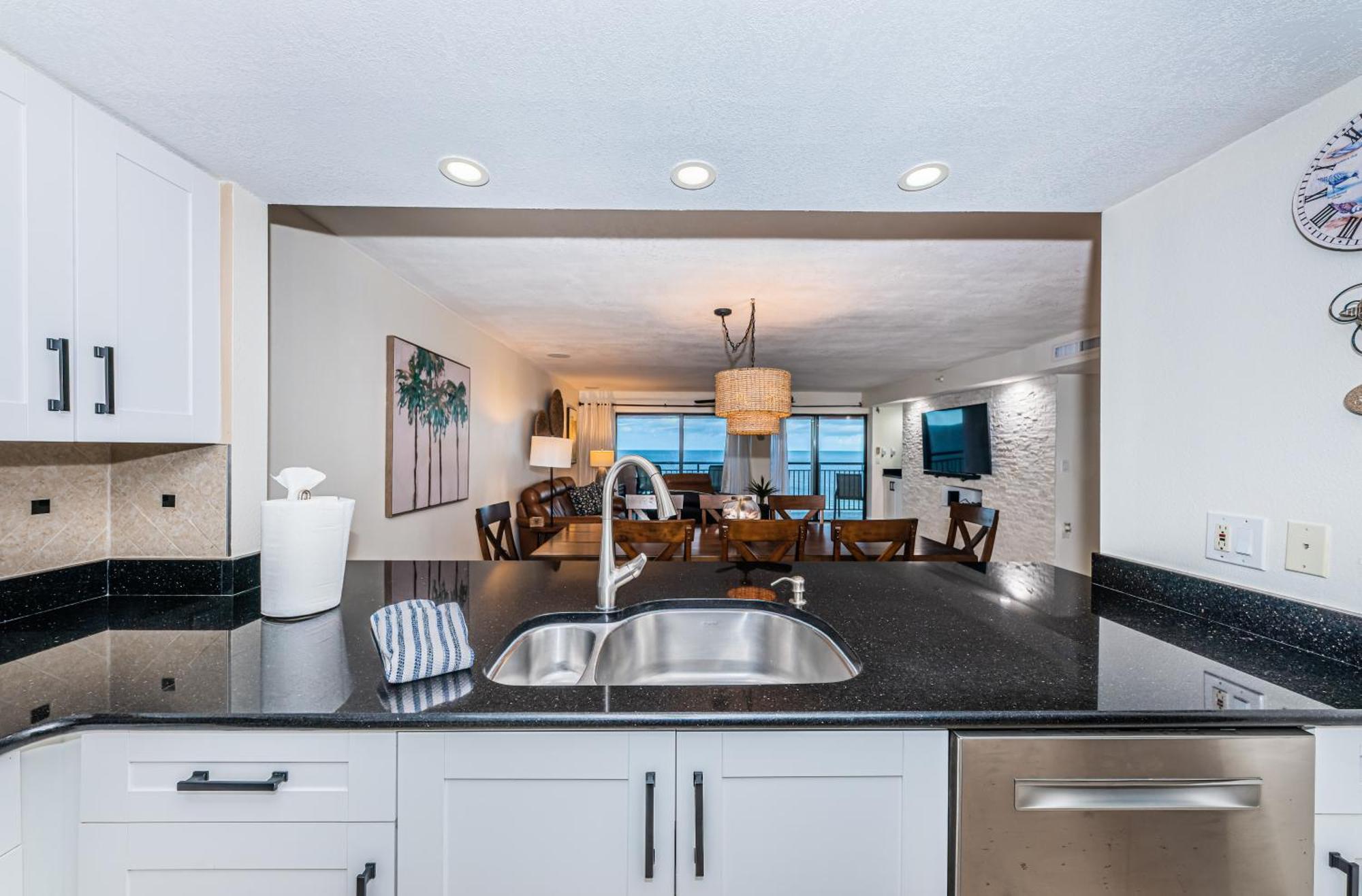 The Rose Aparthotel Clearwater Beach Exterior photo