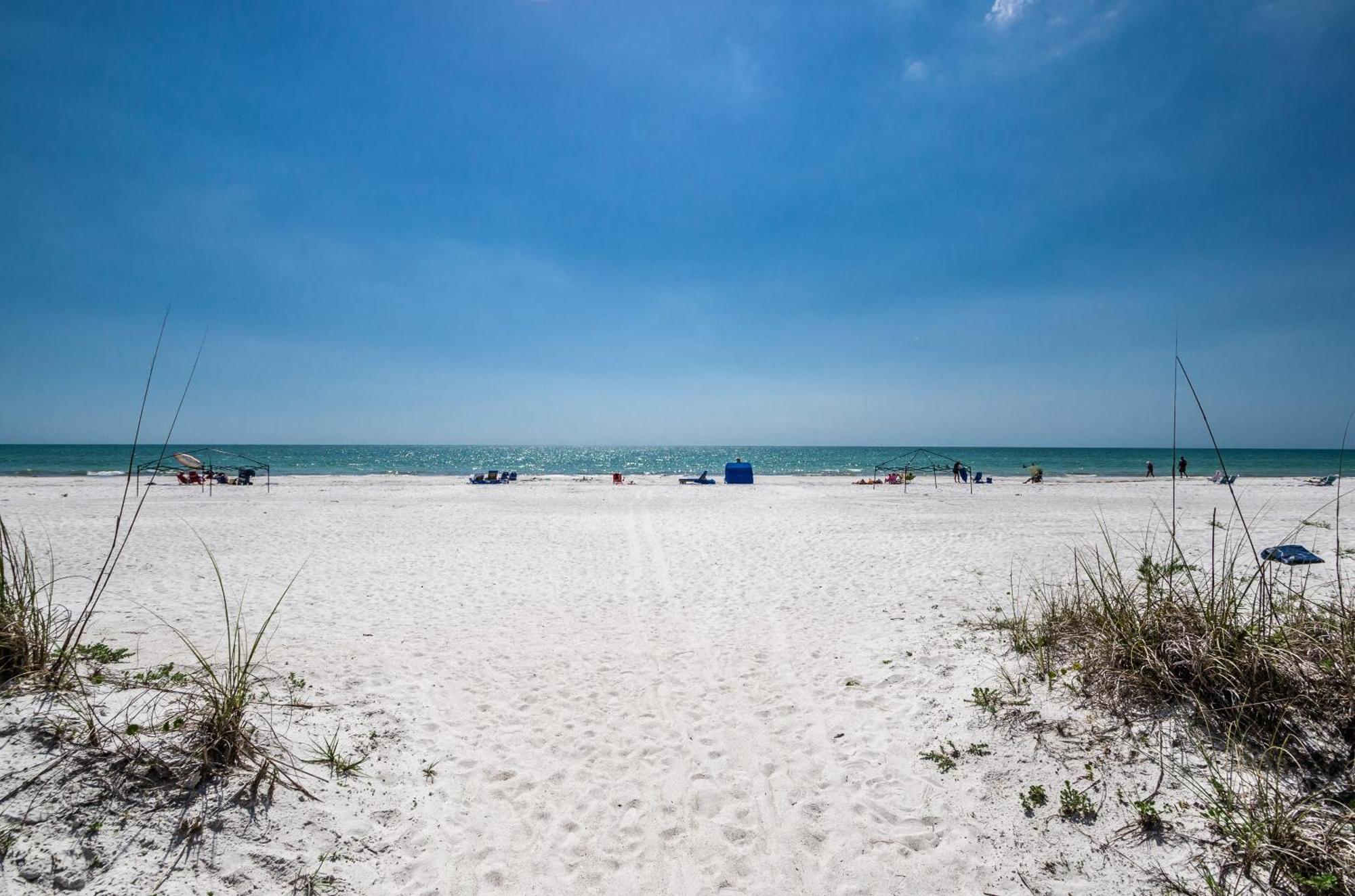 The Rose Aparthotel Clearwater Beach Exterior photo